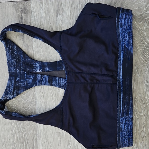 Lululemon Invigorate Bra Transition Multi Midnight Navy Blue Size 6 - Picture 6 of 7